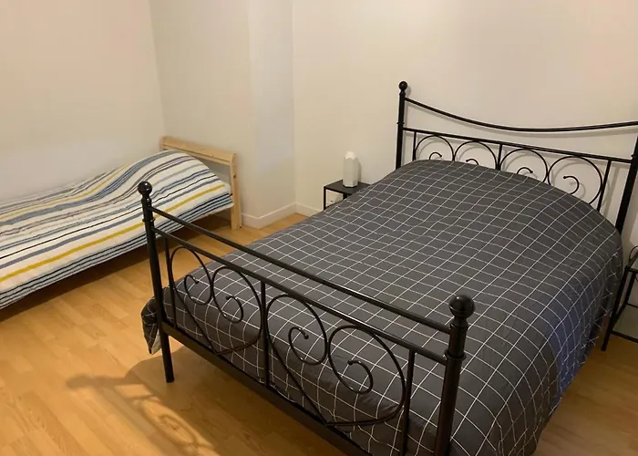 Petite Maison Lorraine Avec Cheminée Et Jardin * Saint-Mihiel